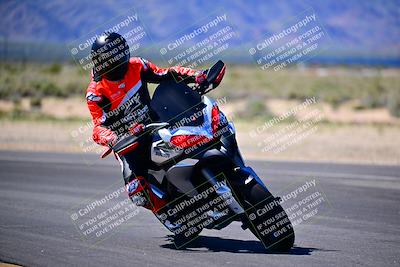 media/Mar-25-2024-Moto Forza (Mon) [[8d4319bd68]]/4-Novice Group/Session 3 (Turn 16 Inside)/